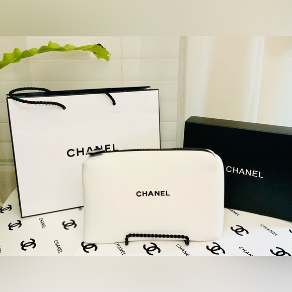 Chanel Neoprene White Cosmetic Beauty Bag Pouch NIB - Picture 6 of 7